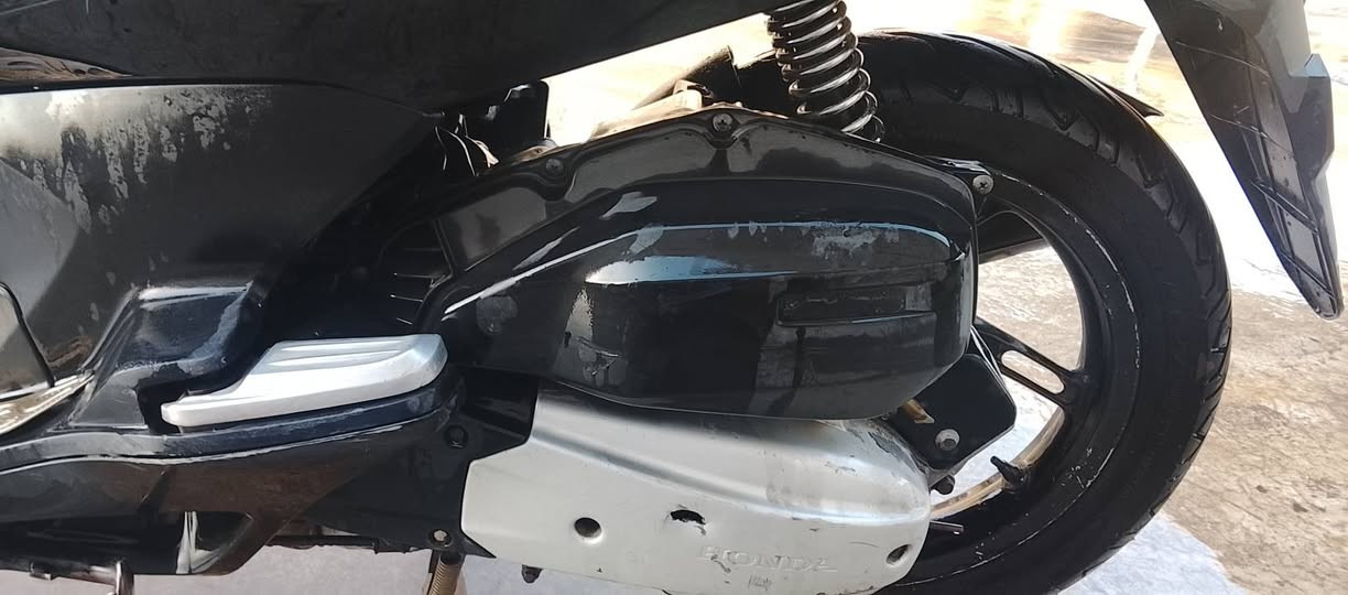 دراجه للبيع جاهزه كلها شغاله بعقوبة فلكه الامين السعر 950تفاصيل***********
