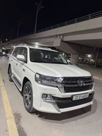 لاندكروز موديل2021 محرك 8 سلندر -4600  مواصفات كراند تورنك وليس ، شركا...