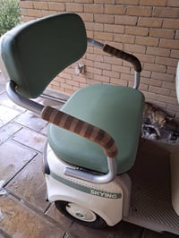 للبيع بطاريات ليثيوم  07705306007  مكان بلديات   السعر مليون بي مجال