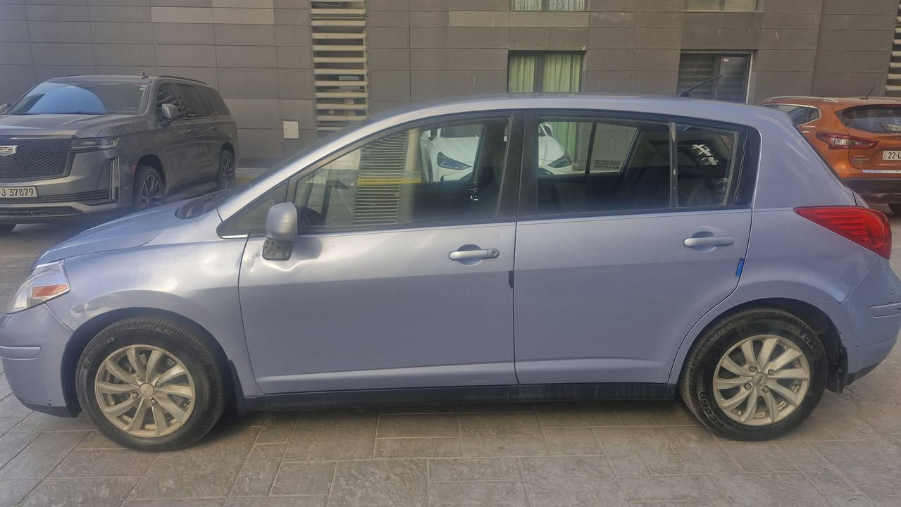 نيسان فيرسا  ٢٠٠٩
ماشية         ١٢٦
وارد مكسيك 
انا المستورد  والحائز 
السارة عندي من ٢٠١١
حادثها بالمكسيك جامغ وبنيد 
هنا في بغداد  صار حادث في الباب الامامية 
والخلفية من الجهة المقابلة للسائق 
وتم ابدالهما بابواب اصليه 
السعر.              ٦٧.  ورقة 
المكان بغداد حي الجهاد  مدينة النسيم


**إذا كنت صاحب هذا الإعلان وتريد حذفه لأي سبب، رجاءا أرسل رسالة إلى الدعم الفني**