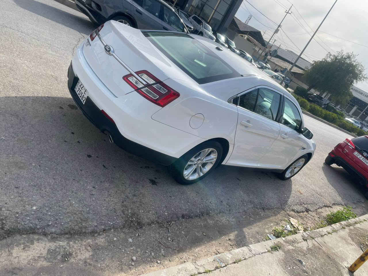 فۆرد تۆرێس ٢٠١٩ 
سپی ناو زەرد
چاملغ و دەرکە بۆیاخە بێ ژورێ بێ ئێرباگ
٦ پستنە 
گێر و مەکینە و تەبرید بەشرت 
رەقەم و سەنەوی نوێیە  
بۆ زانیاری زیاتر پەیوەندی بکە بە ژمارە 
***********
WhatsApp + viber أربيل, العراق
