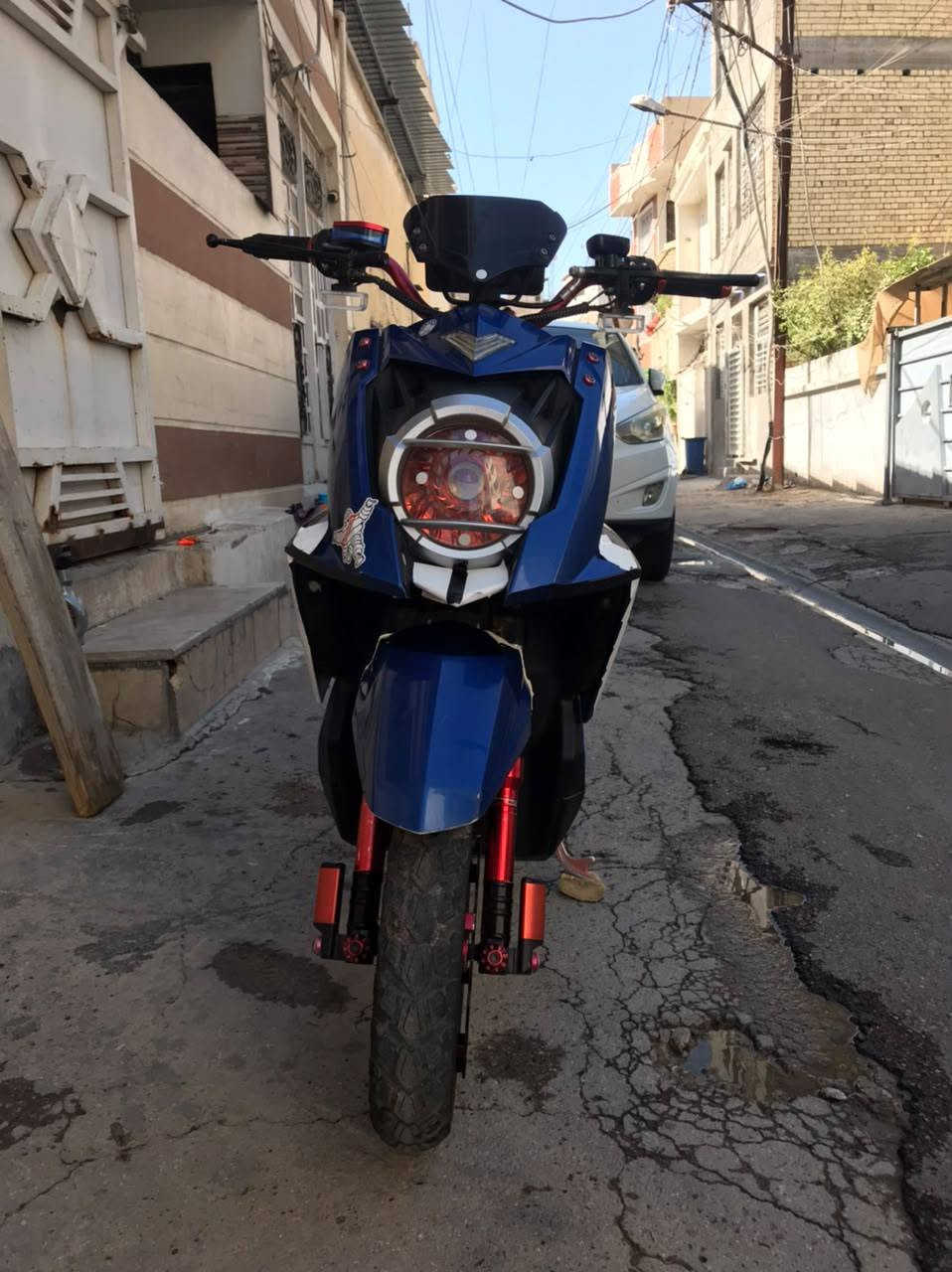 السلام عليكم دراجه جديده ونظيفه بطاريه جدد بريطات شغالات شحن ايطول يومين او اكثر سرعه 60 مفتاح بصمتين 2 السعر  راسل وتدلل ***********

