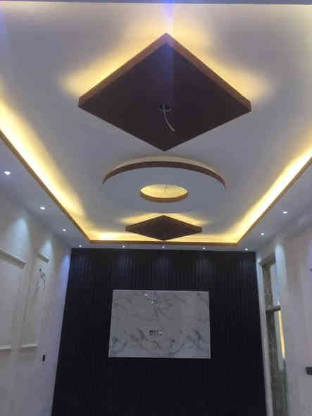 عمل ديكورات بلازمة 
تغليف حياطين 
سقوف ثانوية 
يوجد كرسته وعمل 
ويوجد عمل نشتغل جميع مناطق بعقوبة ديالى رقم الهاتف***********
