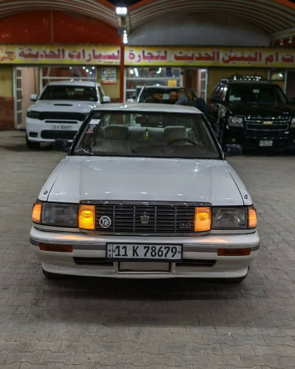السلام عليكم للبيع او مراوس حسب القناعة هارتوب موديل ٩٠ رقم بغداد رقم انكليزي باسمي السيارة مصبوغة عام تبريد عاطل كير ومحرك بطة مكفولات منظومة بانزين جديدة بيهة ضربة خفيفة بالجاملغ الخلفي سيارة ناعمة وترايهة حلو السعر ٥٠ العنوان بغداد مدينة الصدر خلف معارض الحبيبية رقم التلفون ***********
