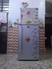 ثلاجة • 22 قدم • نضيفة