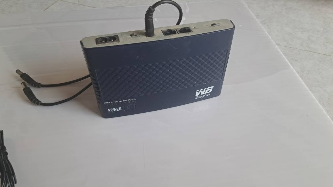 راوتر tp link C50  نظيف جدا
تحويلة 1 كيكة من تيندا tenda 
عاكسة ١٢ / ٩ فولط 
الاتصال / *********** كركوك, العراق
