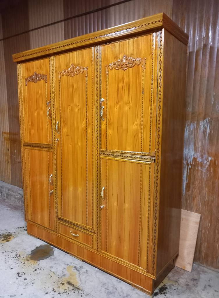 كنتور ٣ ابواب اخو جديد سعره 185
بوفيه تزكام سعره ٧٥
عنوان بغداد الأمين الثانيه توصيل بكروه واتساب(***********) بغداد, العراق
