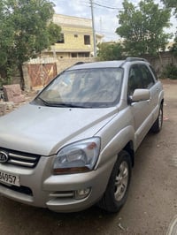 سبورتج ٢٠٠٨ • رقم دولي • ٤ سلندر