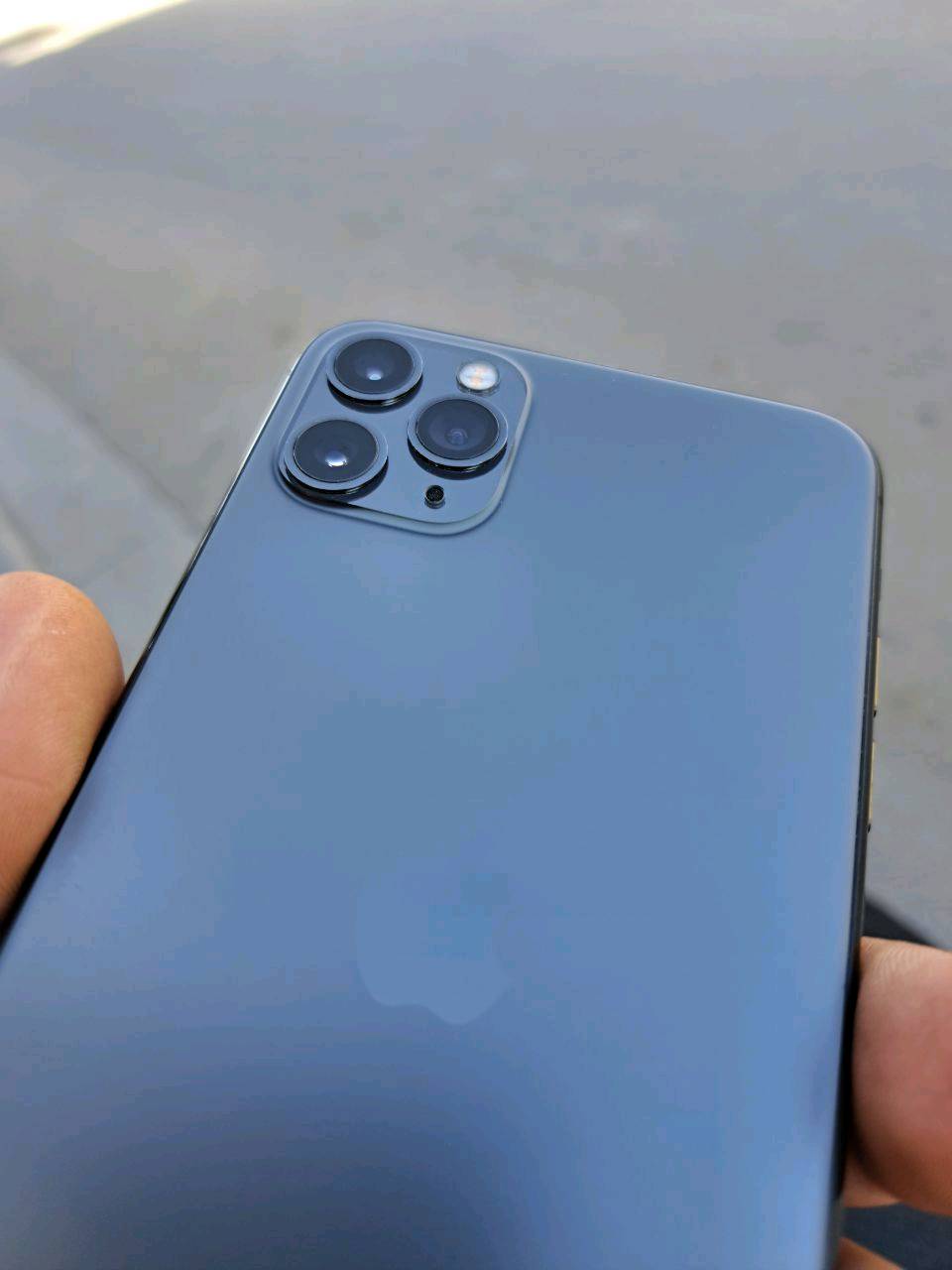 ايفون11 برو ماكس 
ذاكره 256 بطاريه 74 نموذج M 
مكاني بغداد سعره 275 الف 
*********** 