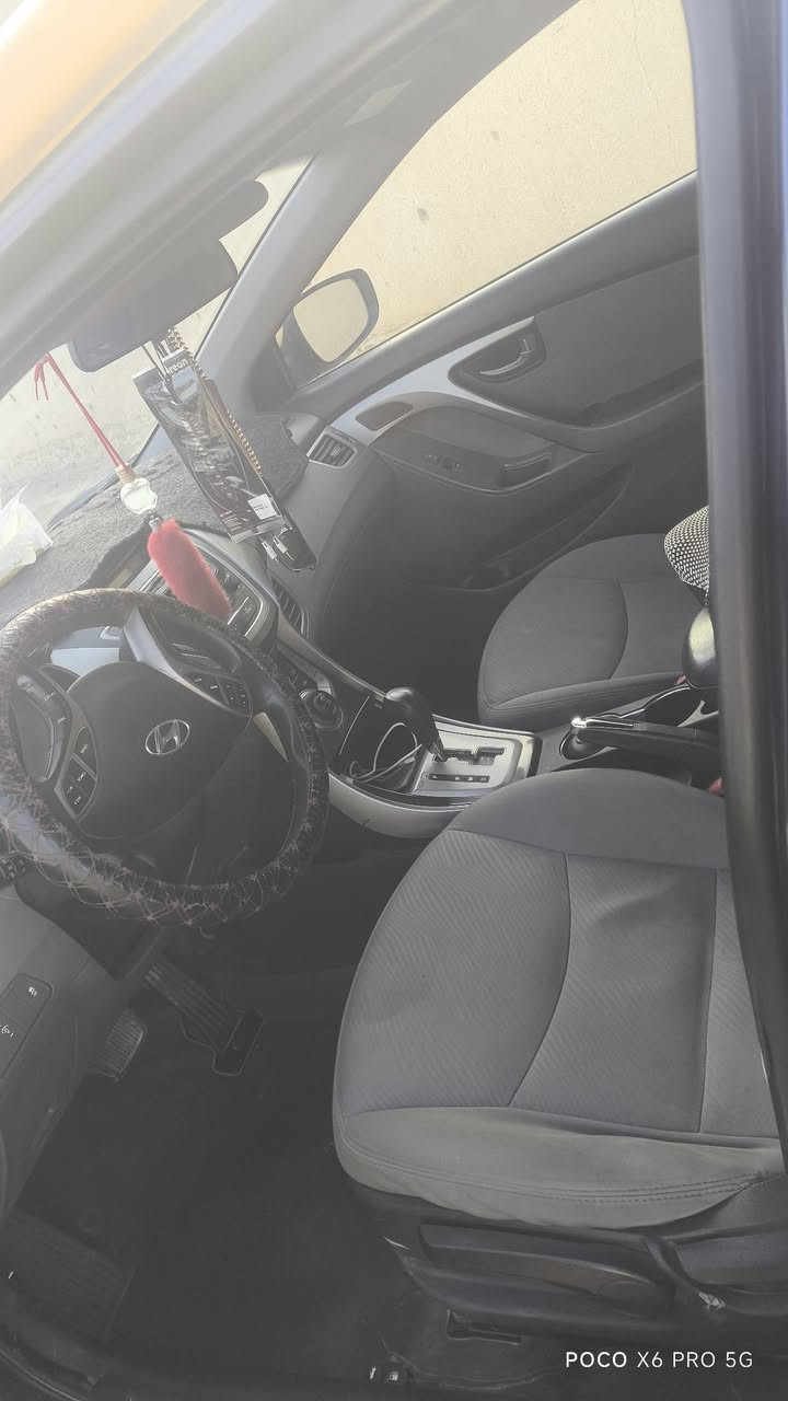 سلام عليكم
الانترا للبيع 2013 وارد امريكي حادث بسيط السعر 98 وبيها مجال بسيط العنوان الانبار فلوجه السجر 
الاستفسار  اكثر اتصل ***********.
