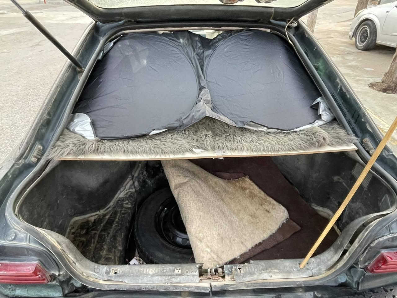 گلاند مۆدیل 92مەکینە 63بەخ  گێڕومەکینەو توندوتۆڵی کارەبای وگەرمی گێچ وتنجیل وفڵچەو هەموشتێکی بەشەرت ماشاءاللە هیچ مسرەفی نیە پێش وپشتی وشانەکانی زۆر جوانە هیچ دەعم ولێدراوی نیە خایس وڕزیوی موس وبڕاوەی نیە پلێت وڕەقەم شانسی پێوەیە علوجە کێشەی مەدەنی بەشەرت ماڵی دەستی فقیرە و کامل مسرەفی لێ کراوە چوارتایەی نوێشی بۆبەستراوە دەشبول وبەردەرگاو بەرگەکوشنی جوانە 16گەڵا شوین شکارتە دەوربەری ڕانیە ***********فایبەر واتساب /علـــــوجە رانية, السليمانية
