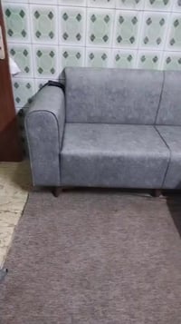 تخومه • صوفا • ضيق المكان