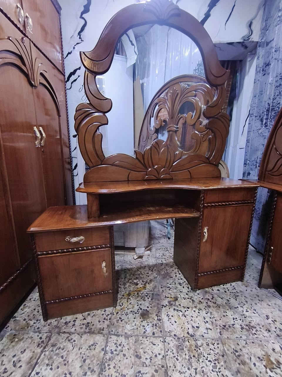 سلام عليكم 
غرفه نوم مستعمل صاج عراقي داخل وخارج 
نظافه 80%
سعر 650الف
مكان بغداد حي الاعلام شارع قطر الندى مجال مدرسه رفيده معرض يوسف الخفاجي 
الاستفسار على رقم ***********
