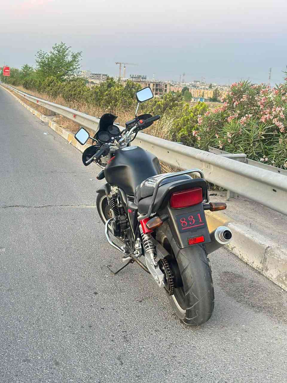 Cb4 
مەکینە کەپس گێر بە شەرت 
مانتۆرەکە بێ مەسرەفە 
٢ تایەی نوێی لە سەرە
١٩ و مەحمەلەکی برایانە أربيل, العراق


**إذا كنت صاحب هذا الإعلان وتريد حذفه لأي سبب، رجاءا أرسل رسالة إلى الدعم الفني**