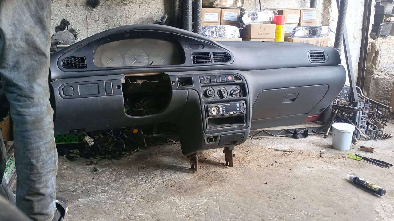 أيوب وسائد لقطع غيار السيارات كيا سيفيا 1 و2 

يتوفر لدينا جميع انواع قطع غيار السيارات كيا سيفيا 1 و2 
جملة ومفرق 

جديد ومستعمل 
العنوان 
القويسمة المنطقة الصناعية 
للاستفسار الاتصال على الارقام التاليه 
0796464222
0796630545
0788328414


**إذا كنت صاحب هذا الإعلان وتريد حذفه لأي سبب، رجاءا أرسل رسالة إلى الدعم الفني**