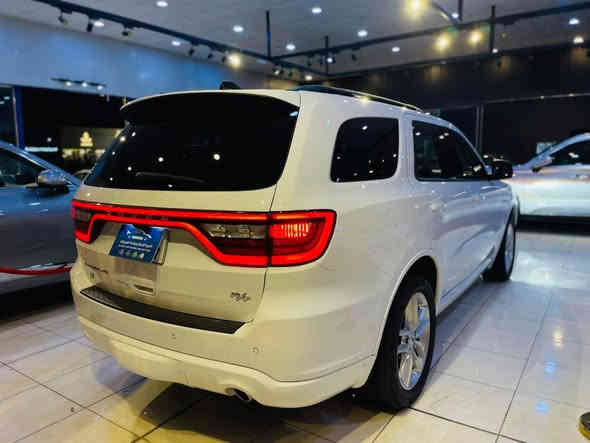 بسم الله ما شاء الله توكلنا على بركة الله.
#الحوت_لتجارة_ومزادات_السيارات 🇮🇶 
______________________________________
#اعلان_بيع_سيارة
#عروض_مميزة #لاتفوت_الفرصة
🔷السيارة : دوج دورانكو R/T Max
🔷سنة الصنع : 2023
🔷اللوحة : اربيل
🔶السعر : 328 ورقة🔥
🔷الضر: طرف الجاملغات والبنيد. (صور السونار مرفقة بالاعلان)
🔷ضرر الايرباك : دركة ودشبول.
🔷رقم الشاصي : 1C4SDHCT9PC553160
______________________________________
🔷المواصفات: R/T Max 1/1 
🔹حجم المحرك 8 سلندر 5.7L 
🔹عداد المسافة 18 الف ميل
🔹فتحة سقف
🔹رادار امامي وجانبي وخلفي
🔹تنبيه الخروج عن المسار 
🔹حساسات امامية و خلفية
🔹ستيرن كهرباء
🔹جنطة كهرباء
🔹كراسي جلد
🔹تبريد وتدفئة الكراسي الامامية
🔹تدفئة الكراسي الخلفية 
🔹كراسي كهرباء
🔹ويل كب حجم 20 انج مع اطارات بحالة جيدة
🔹وضعيات قيادة
🔹لايتات LED بالكامل
🔹شاشه تحكم بالايعازات
🔹تحكم ستيرن جهتين
🔹بصمة ابواب وتشغيل وتشغيل عن بعد
🔹مع باقي المواصفات الاعتيادية
————————————————————————
☎️ الاتصال :
***********
***********
📍النجف الاشرف - المدينة المائية - مقابل حي الجامعة - قرب سنتر جبل عامل.
#دوج #دورنكو #دوج_دورانكو #دورانكو ‎
