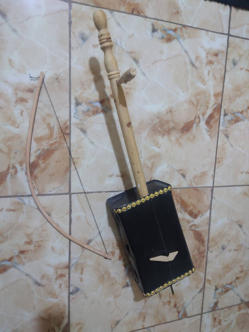 للبيع ايفون XR ذاكرة 64 جهاز مامفتوح نضيف حيل الفيس ايدي واكف السعر 150 وبي مجال للبيع عود ناي سعر10 عنوان رمادي تاميم واتساب ***********
