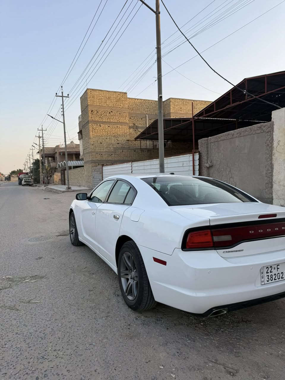 جارجر مديل13هزةجديدة رقم اربيل سياره كفاله من ضربه بس بيه بكانات صبغ  السعر135 (***********)
