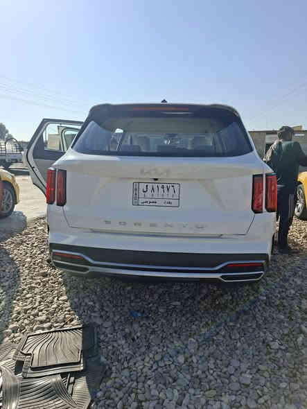 سورنتو2022 ( خـليـجـي )
فول مواصفات بصمة دوليه ام ضمان

السيارة رقم بغداد دولي باسمي

لسيارة كفاله  عامه 

من التبديل والبارد  والصبغ من كلشي مكفوله

ماشية 65كم 

مواصفات السيارة

.بصمة

.حساس امامي خلفي 

.ويل كب حجم 19عدد5

.اشاير بالمري

.كروز سرعة

.تحكم ستيرن

.مري شفط

.سايد بريك بصمة

.بك لايت لد

.نضام ترحيب

.محرك V6 سلندر 3500 

.شاحن لاسلكي

.كامره دواره

.اريل نفكيشن

.كشنات تغليف جلد اصلي

.مقاعد عدد 7

.ثلاث قطع تبريد

.يدات كروم

.درايف مود اربع وضعيات للقيادة

.بصمة ابواب

.كشن السائق والراكب كهرباء

الكشنات الخلفيه كهرباء

.كامرة دوارة

.لد نهاري

.مانع انزلاق

.اوتو هولد

.تبريد بيانو لمس

.انارة محيطية

.جنطة كهرباء 

. تبريد منفصل

‭

. سيارة جديدة ع وضع الشركة ب 305وبيه  مجال بسيط للشراي

***********
