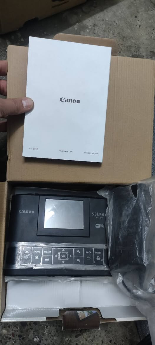 طابعات اخو الجديد استعمال قليل للبيع 
Epson 5890 تطبع A4
Epson 18050 تطبع A3
Canon cp 1300 wifi طابعة صور حراري
مكاني الموصل وموجود توصيل 
الشراي يراسل او يخابرني عالرقم 
***********
