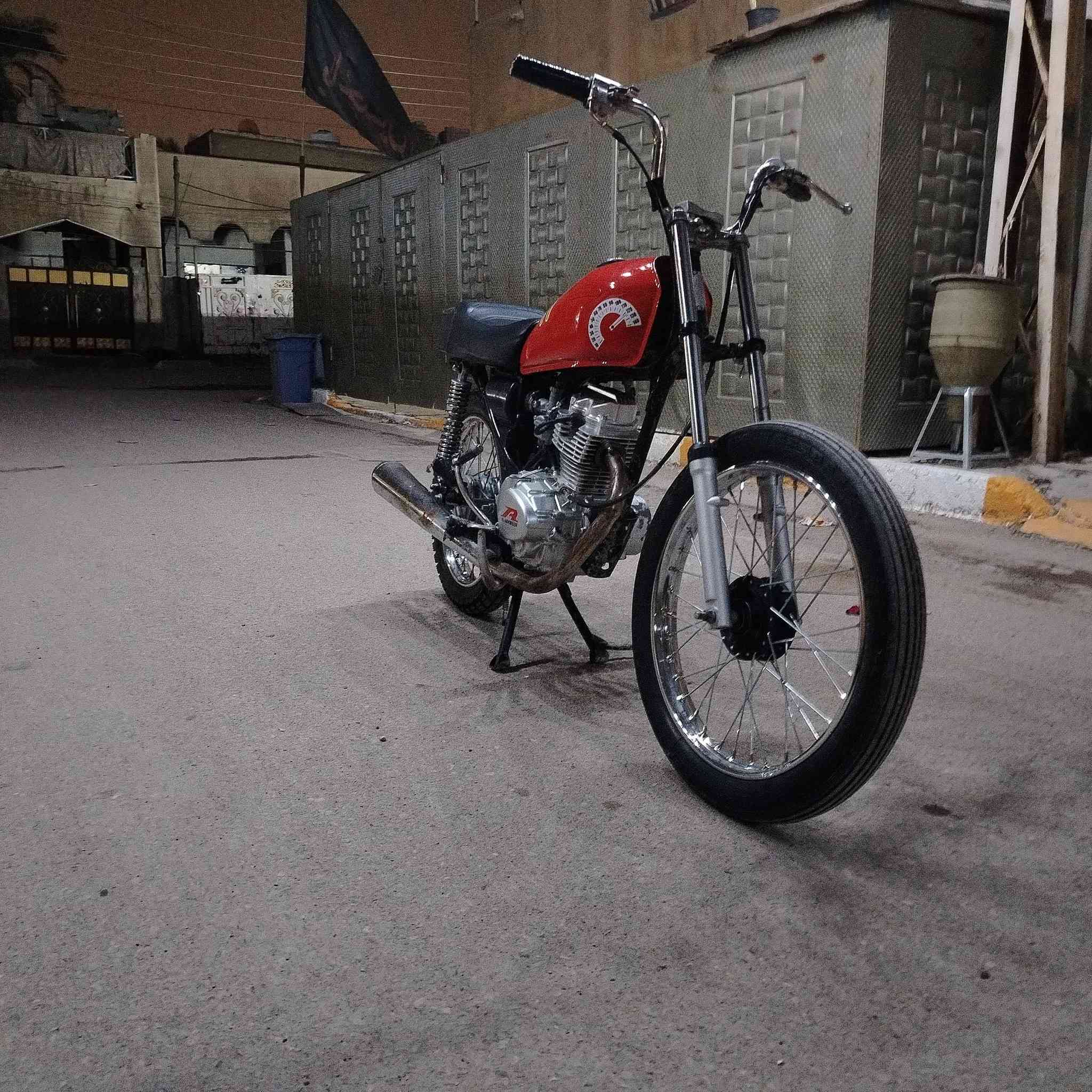 من رخصت مدير الكروب  دراجة للبيع محرك رابيدو الدراجة تعمير جديد ما صار شهر من عمرت الدراجة علا ايدي دراجة خير من الله  دراجة اكفولة  السعر 500وبيهة مجال قليل ***********
