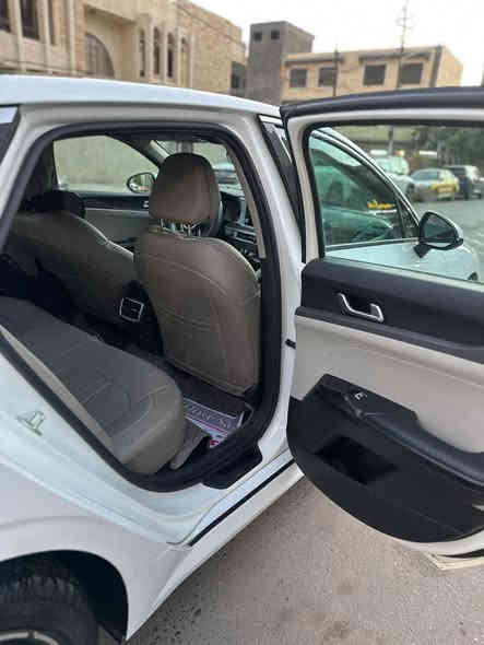 كيا K5  
موديل 23 خليجي 
محرك 2000 دوش 
رقم بغداد
بيها ملاحظات ( رصاصة في البنيد - و رصعات خفيفه ع وضعها بدون تعديل ) 
للتواصل 
رقم الهاتف :- ***********
رقم الهاتف :- *********** 
 السعر 205 وبيها مجال
