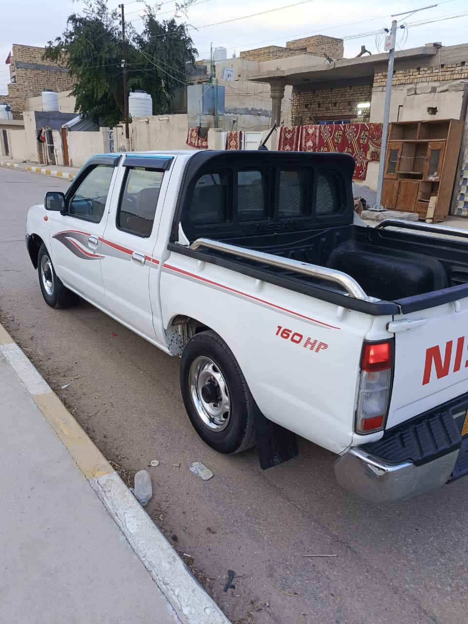 سلام عليكم للبيع نيسان موديل 2012 مكفول رقم بابل مشروع وطني محرك كير اكسن كفاله طخم تايرات جدد كهربائيات شغاله تبريد تدفه سعره 120 شراي يتصل ***********
