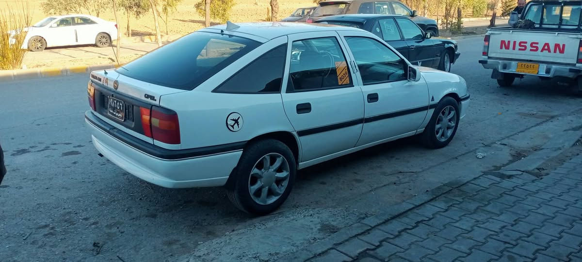 ئۆپل مۆدیل 1994 ئاڕمی پلاستیک سلیمانی مەکینە 18 سلایت دەبل ئیرباگ ویل کرۆم بیمەسرەف زۆر جوانە ماڵی دۆستە بی دەعمو لی دراوی نرخی 33 گەلاو مجال شوین بازیان 
*********** السليمانية, العراق
