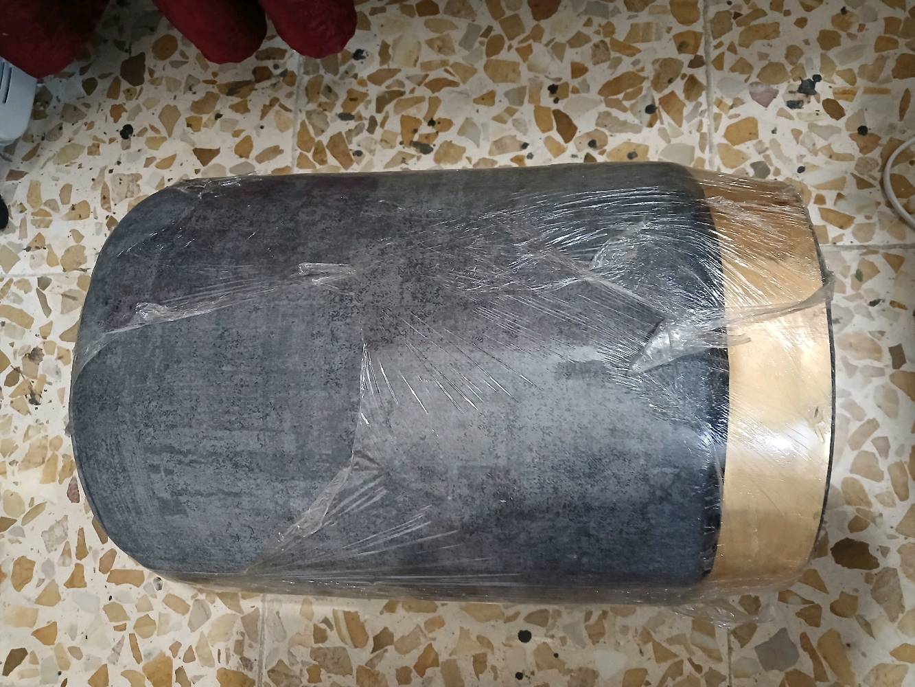 أوتي ملابس جديد ب١٠ 
كرسي جديد للاطفال ب ١٥
طابورية ميز تواليت جديده ب١٠ 
بنكه جداريه نوعية جيدة ب١٥