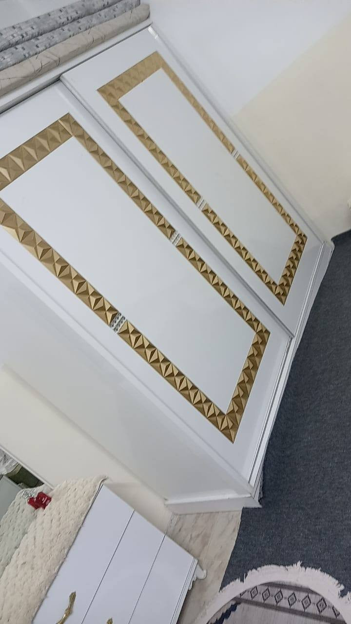 غرفت نوم لبيع 7 قطع تركي مع باسل مع مبرده لبيع الشراي يتصل على هذه الرقم ***********
