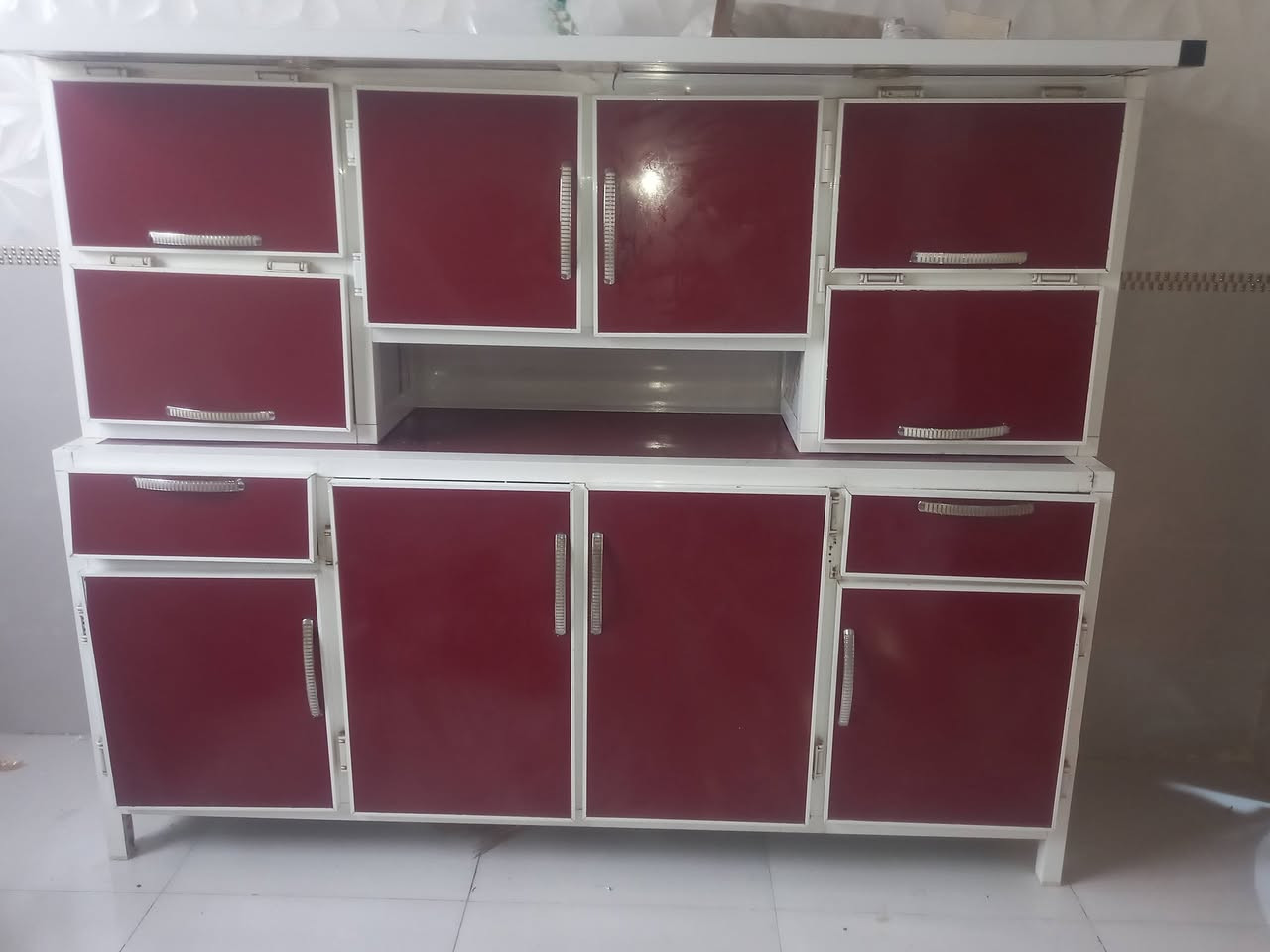 كاونتر مستعمل للبيع مكان البصره الهارثه 
تواصل 7726189643
