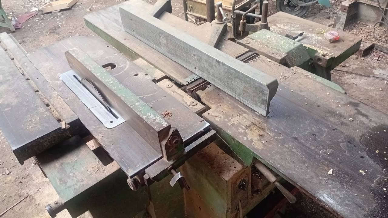مجموعة تركية كاملة المكان ديالى بعقوبة لأستفسار
***********
