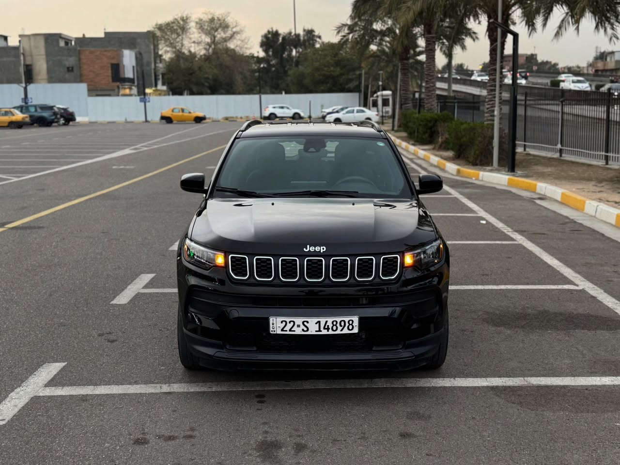 كومباس 2024 اخت الكلين حادث طخة خفيفة ( بدون ايرباك )
ماشية 14 فقط جديدة جدا وبوضع الشركة
گير محرك صدر كهربائيات بلاد و100%

جميع الايرباگات سليمة 
حادثها جدا بسيط طخة صغيرة بالصندوق فقط بدون اي دواخل ( شواصي لغود حوض كلهن كفالة نقطة مابيهن ) 

 فور ويل  - رادار امامي  - تحديد مسار - قطعتين تبريد - شاشة الحجم الكبير  - بصمة - اوتو ستوب - ثلاث انظمة قيادة - قيادة ذاتيه  -توقف ذاتي عند الاقتراب من اي جسم ( مانع تصادم ) -  مثبت سرعة  -   وبعد بيها هووواي مواصفات 

السيارة جديدة بمعنى الكلمة وبالواقع بعد احلى وجاهزة بدون نقص واي گلوب مامشتغل بالدشبول وترايها مال زيرو 
 وكل التفاصيل مذكورة بالكامل 
مكانها بغداد 
مرقم جديد تحويل بأي وقت 

‏‎السعر 163 وبيها مجال بسيط

‏‎للأستفسار هذا رقمي
***********
