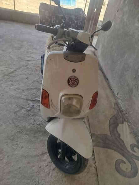 شباب دراجه ماكس بوليسي ياباني نوزل مامفتوح تخم تاير جديد تشتغل نكره سلف كهربائياتهه كلهه شغاله المكان البصرة الدير الشافي بيت وافي السعر ٨٥٠ الف رقم الهاتف ***********
