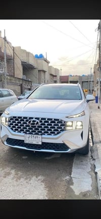 للبيع  سنتافي موديل 2023   ماشية 22الف كيلو متر محرك 6 سلندر  3.5 لتر ...