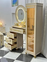 غرفه نوم لبيع لسعر 200 لشراي يتواصل على رقم 07883994696