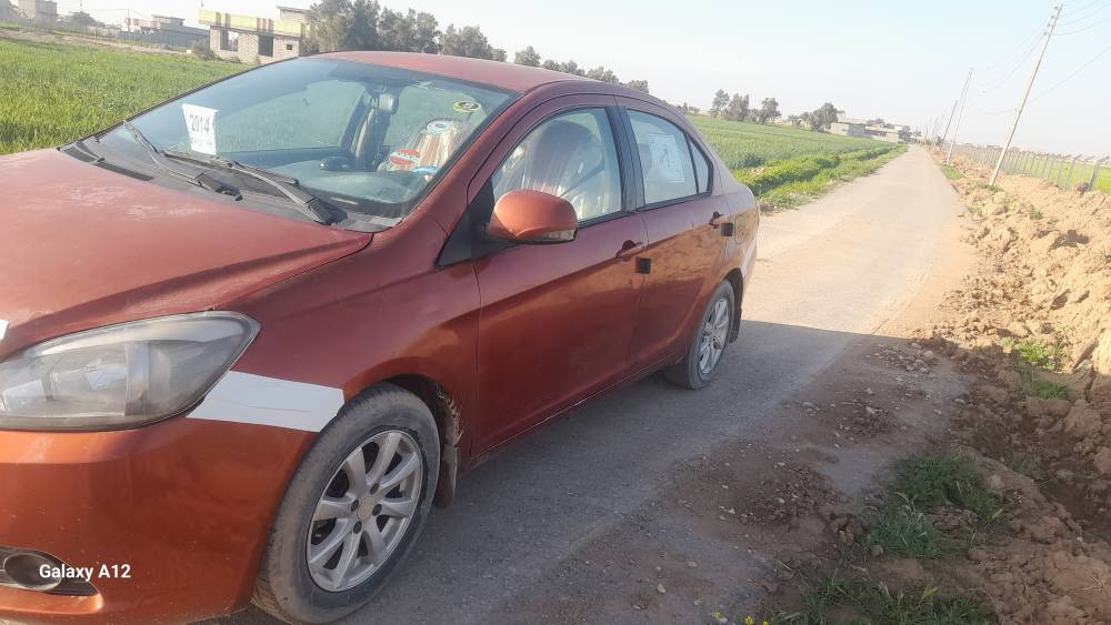 السلام عليكم ورحمة الله 
كريت ويل فولكس ٢٠١١ سيارة جاهزة خير من الله حداديه بيهه جاملغ صبغ ودواير 
صدر كهربائيات كير تخم تايرات  محرك بي تفيلس 
بيع نقد قصد  ***********
المكان . بغداد.  بسماية بغداد, العراق
