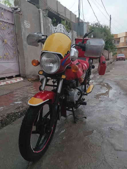 سلام عليكم دراجه بوكسر كلاسك موديل 20 محرك مامفتوح دراجه لوك مابيه اي نقص رقم انكليزي بسمي كامل مكاني بعقوبه التحرير سعر 1600 بيه مجال بسيط للاتصال  *********** غير موجود عل فيس انصل ودلل
