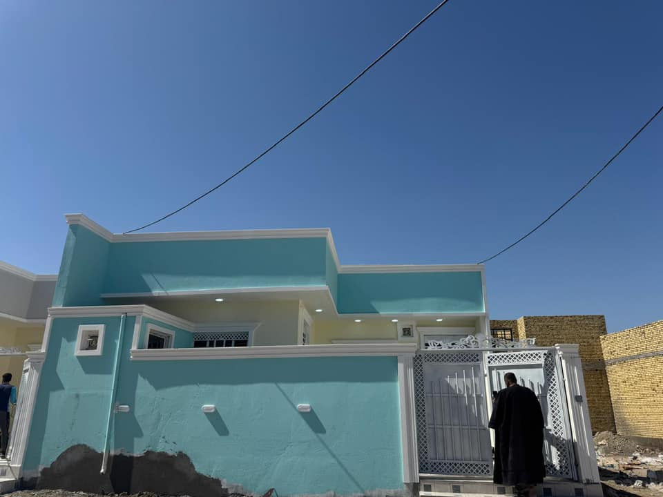 بيوت ثنين طبك مساحه الواحد ٢٠٠ متر بناء جديد ٢٠٢٦ يتكون البيت من غرفتين وصاله واستقبال ومطبخ وصحيات داخليه وخارجيه بناء بلوك صب كونكريت شغل درجه اولى المكان حي السبل الثانيه ***********
