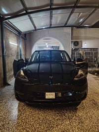 موديل Y • ٢٠٢٤ • ٤٠٠٠٠ ميل