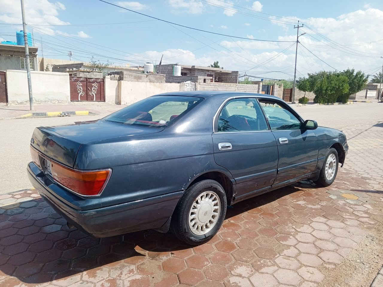 سلام عليكم سياره بطه منفصل  للبيع ميدل 1992
رقم بغداد
محرك وكير 2500
لايت زنون 
تبريد شقال 
مشروع وطني ل 2028
تحويل ثاني يوم 
سياره مكفوله من الكص ونقل 
السعر 48 وبيه مجال للاستفسار ***********
