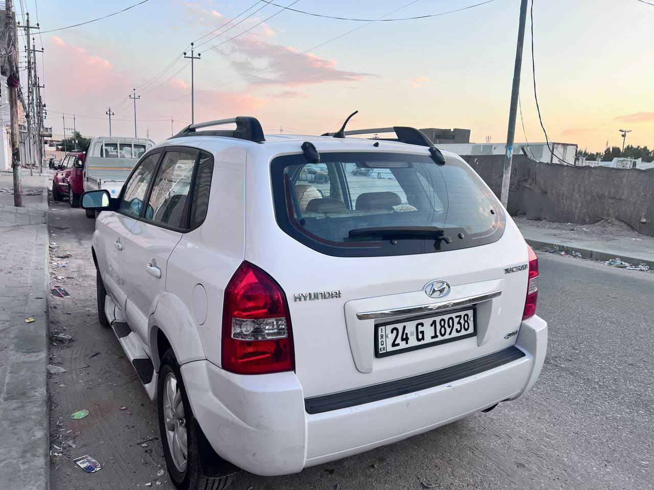 توكسان 2009
رقم دولي
مكفولة من الضربة والصبغ 
محرك 2000
كشنات جلد بلادي
تحكم تبريد بيانو
فورويل 
فتحة بالقمارة سلايدروف
مكاني النجف الاشرف 
سعرها 120 وبيهه مجال 
***********
