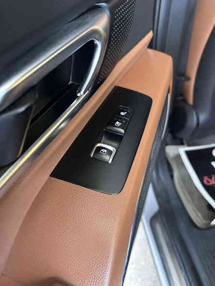 تلورايد ٢٠٢٣ فول مواصفات  اكس برو برستيج   فتحتين تبريد تدفئه مقاعد. مساج   وغيرها من المواصفات الكثيره 
ماشيه٢٤ حادث  خلفي  بدون ايرباك كما موضح في الصور. السعر ٣٢ المكان الكاظميه 
***********
