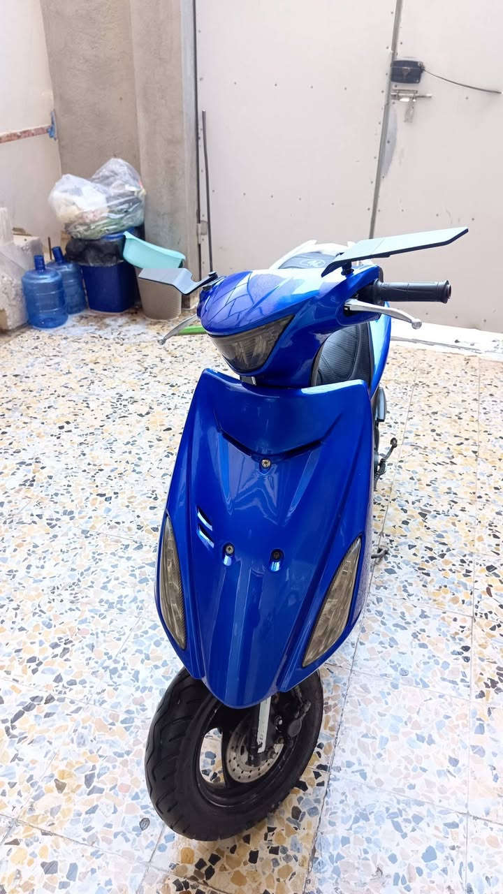 للبيع دراجه نضافه كدامك  دراجه خير من الله موجود واتساب و اتصال ***********
