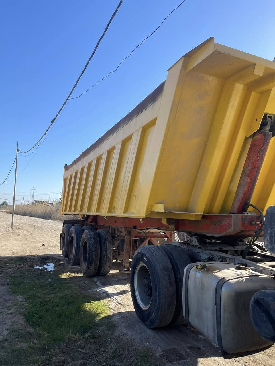 سلام عليكم عربانه البيع جابر ٢٠٠٨   سعر ١٥٠ بيه مجل 

***********
