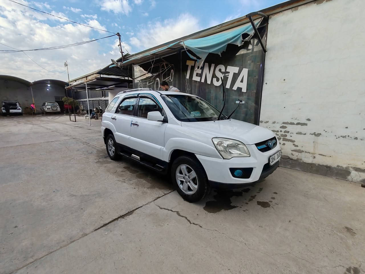 السلام عليكم ورحمة الله وبركاته
موديل 2010 وارد خليجي داخل بيجي مكفوله انشاء الله
كشر نظيف كلش مكينيه كير  جيدات جدا تخم تاير جديد
رقم بابل / السعر (133)
محافظه بابل قضاء الحله المركز
***********
