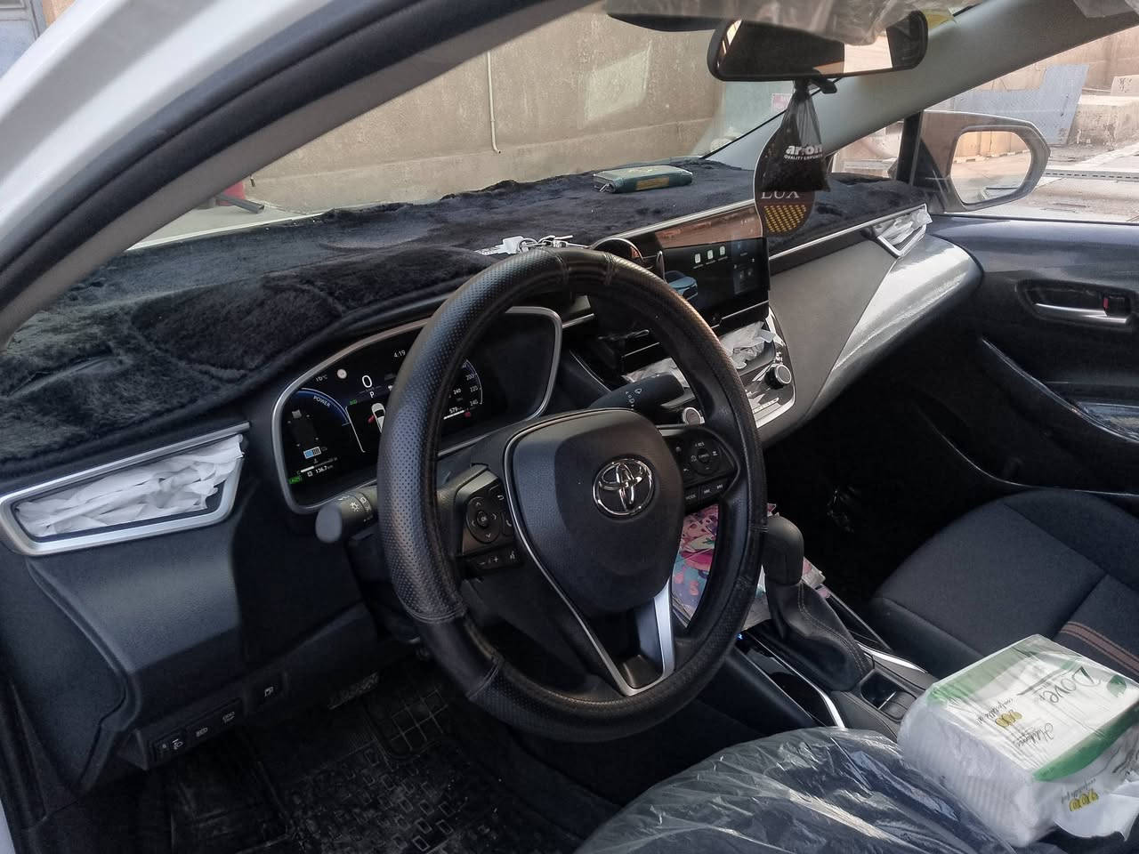 كورلا هايبرد 2025 كفاله عامه من كلشي سعر 142  *********** مال مصرف
