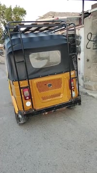 موديل 21 لونين بسمي محرك مفتوح وكشر كدامك لاتخابرني وتكلي شبيه مكان مد...