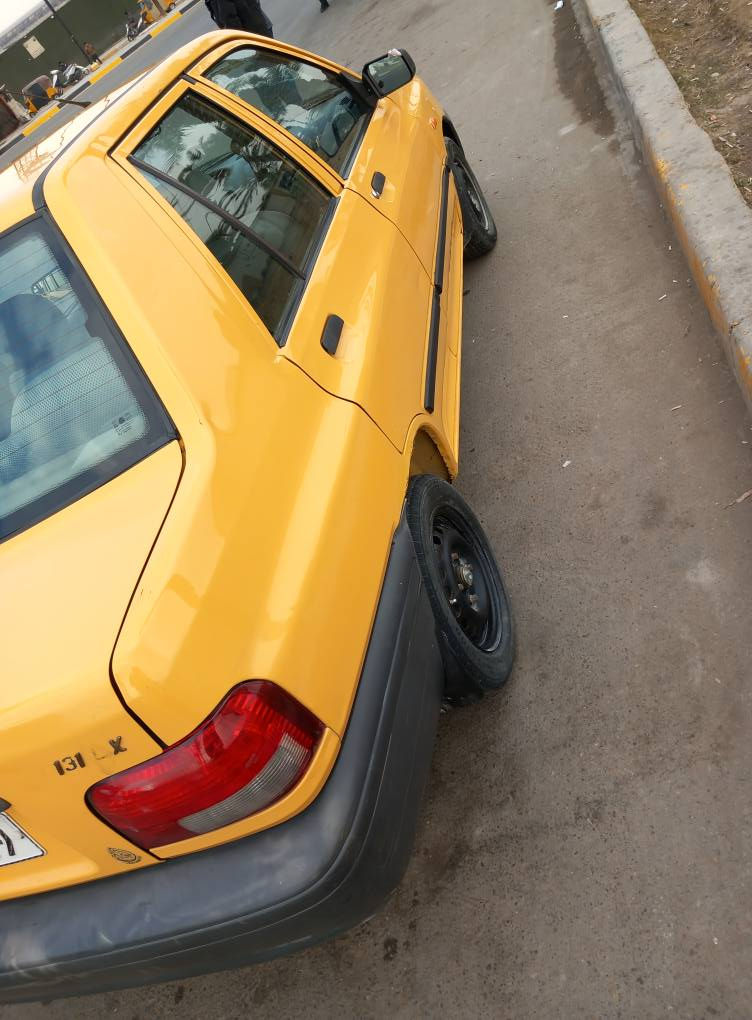 السلام عليكم شباب سايبه البيع مديل 2017 سياره خير من الله الف ما تصرف عليهه عنواني بغداد مشتل سعر 45 وبيهه مجال حك جيه ***********
