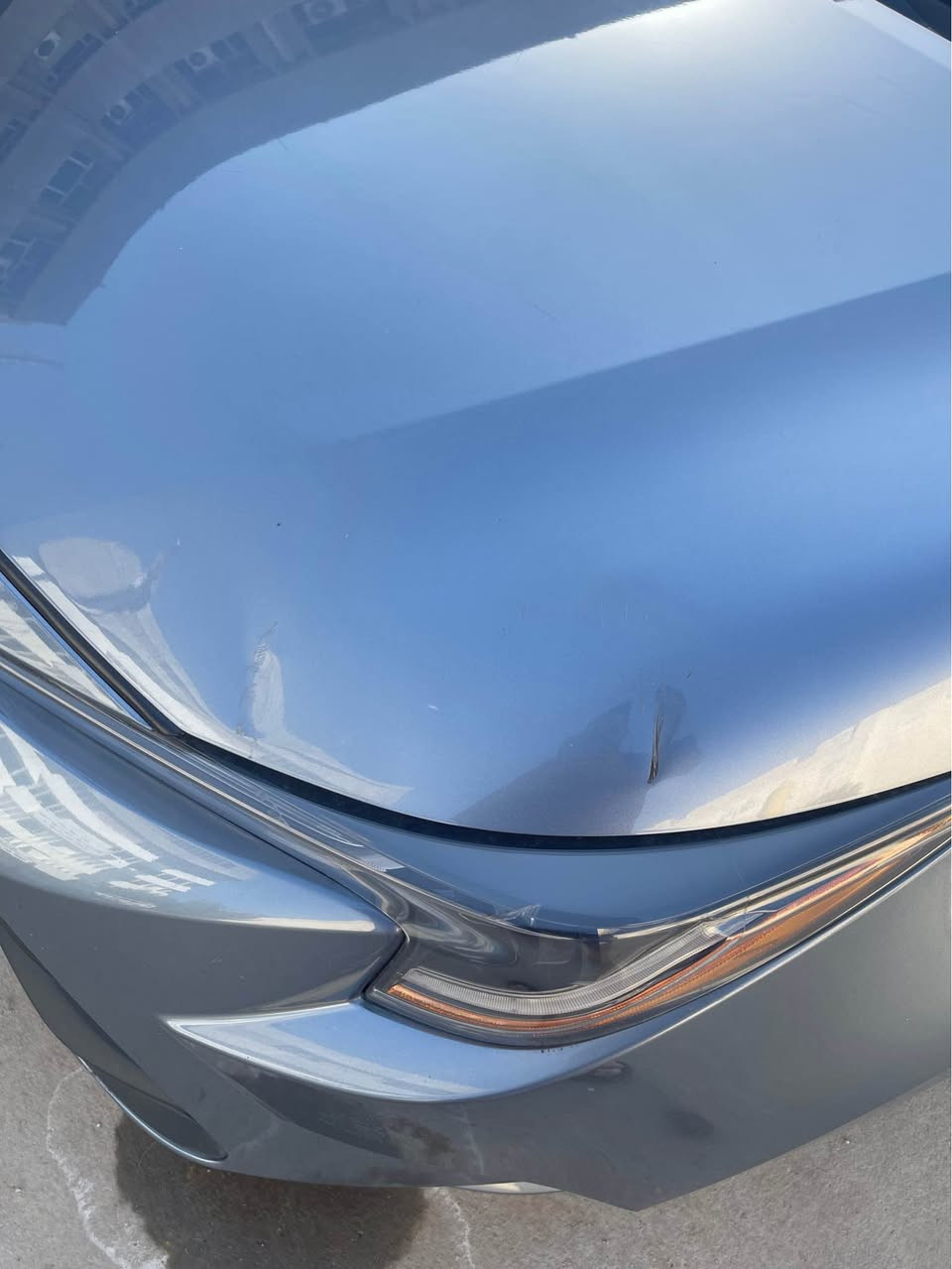 كورلا  موديل LE  23   رقم بغداد   وارد امريكا  
  ماشية 37054  محرك 2000 سيارة جديدة بمعنى الكلمة حادث موضح بصور  تحكمات استيرن هند بريك دكمة شاشة كاربلي 
 سيارة باسمي شرط تحويل ثاني يوم 
السعر  165  وبيها مجال بسيط  
عنوان بغداد الرصافة 
اتصال *********** ابو حسين بغداد, العراق
